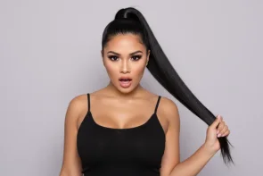 10 Unique Latina Hairstyles That Radiate Confidence