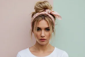 15 Hairstyle Ideas Using A Scarf - Chic And Trendy